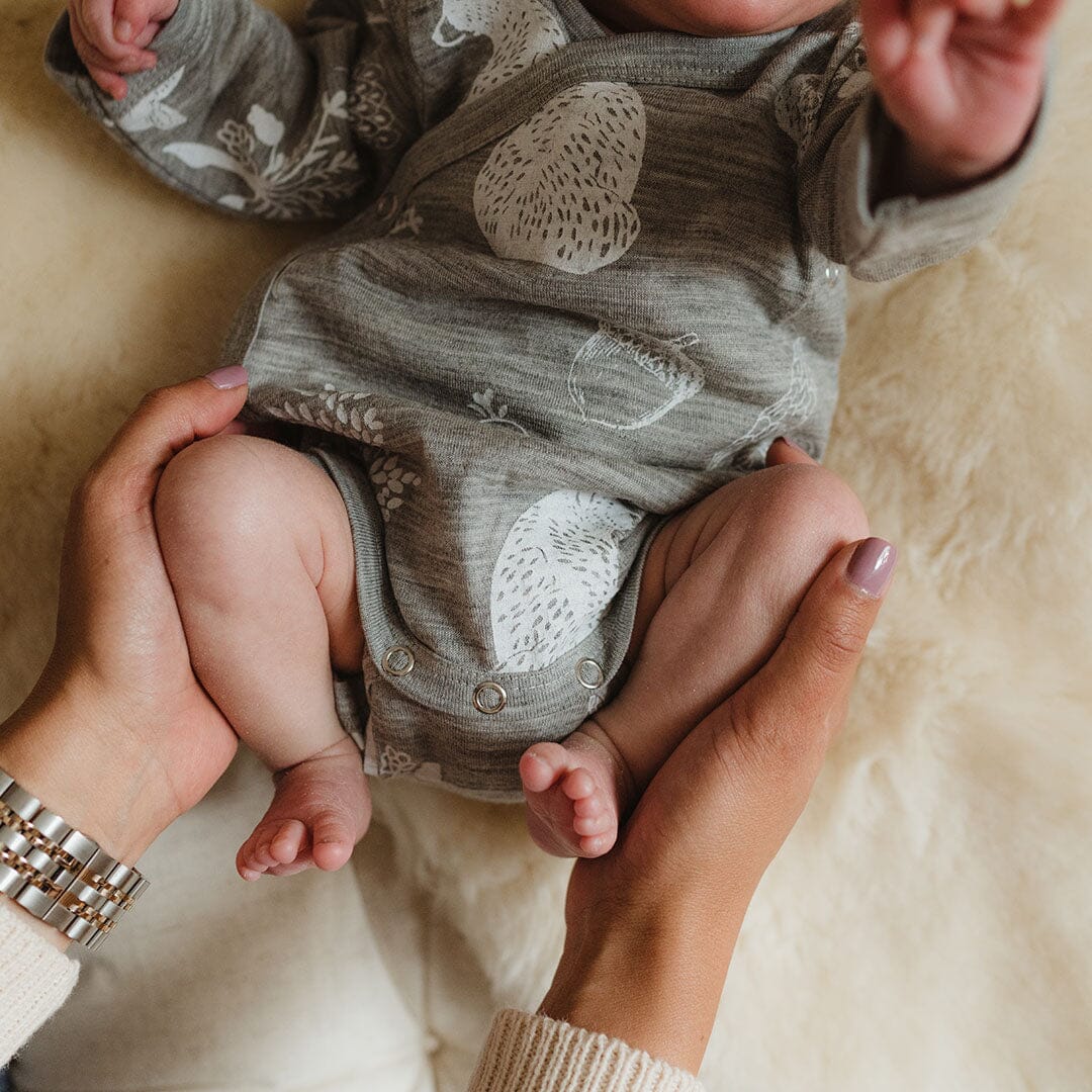 merino-kids-cocooi-long-sleeve-kimono-bodysuit-bear-print-light-grey-bodysuits-light-grey-nb-9420056107514-4_1fa61b0a-068f-47de-b56c-166dccd9be12 | Merino Kids UK