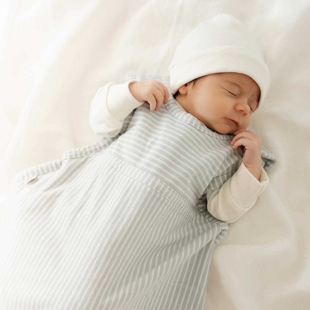 Sleeping Bag vs Sleep Suit Baby Guide