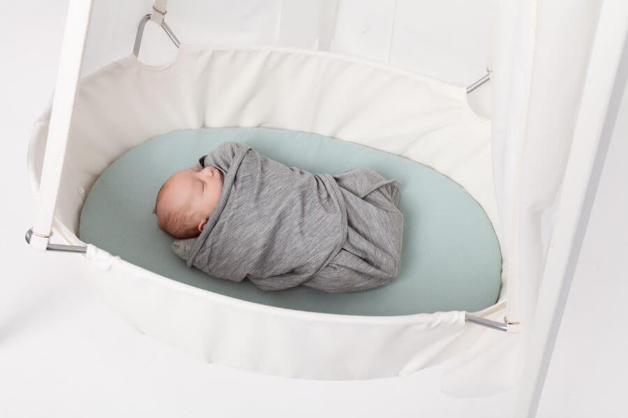How to swaddle with a babywrap | Merino Kids UK